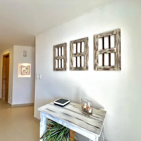Luxury Mediterranean Apartment *